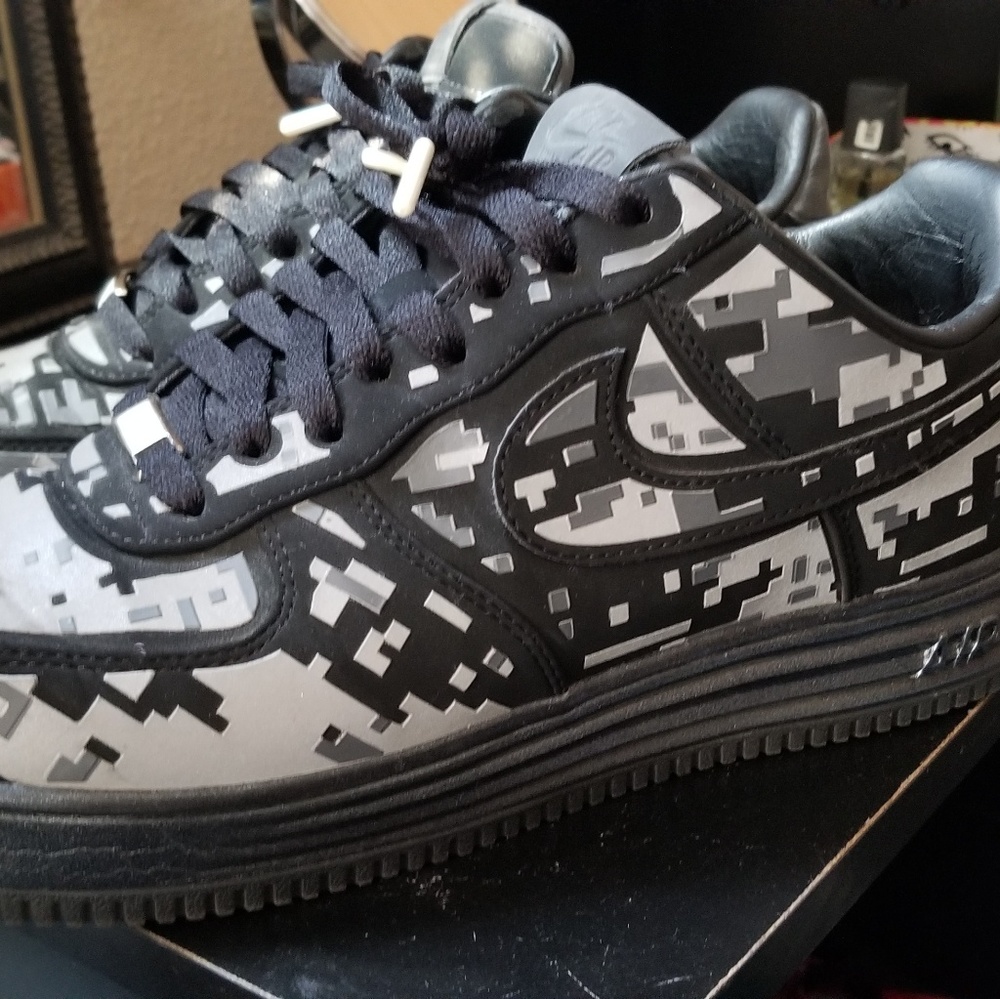 AF1 Lunar Force